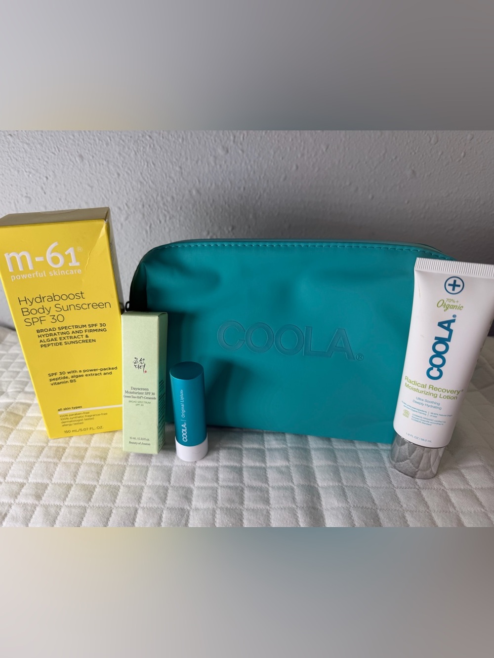 Sun Care Bundle & Travel Cosmetic Case